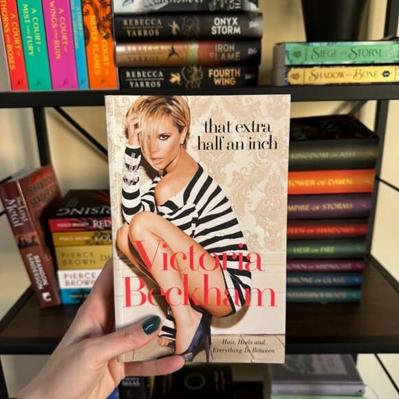 The extra half an inch - Victoria Beckham - Picture 1 of 1